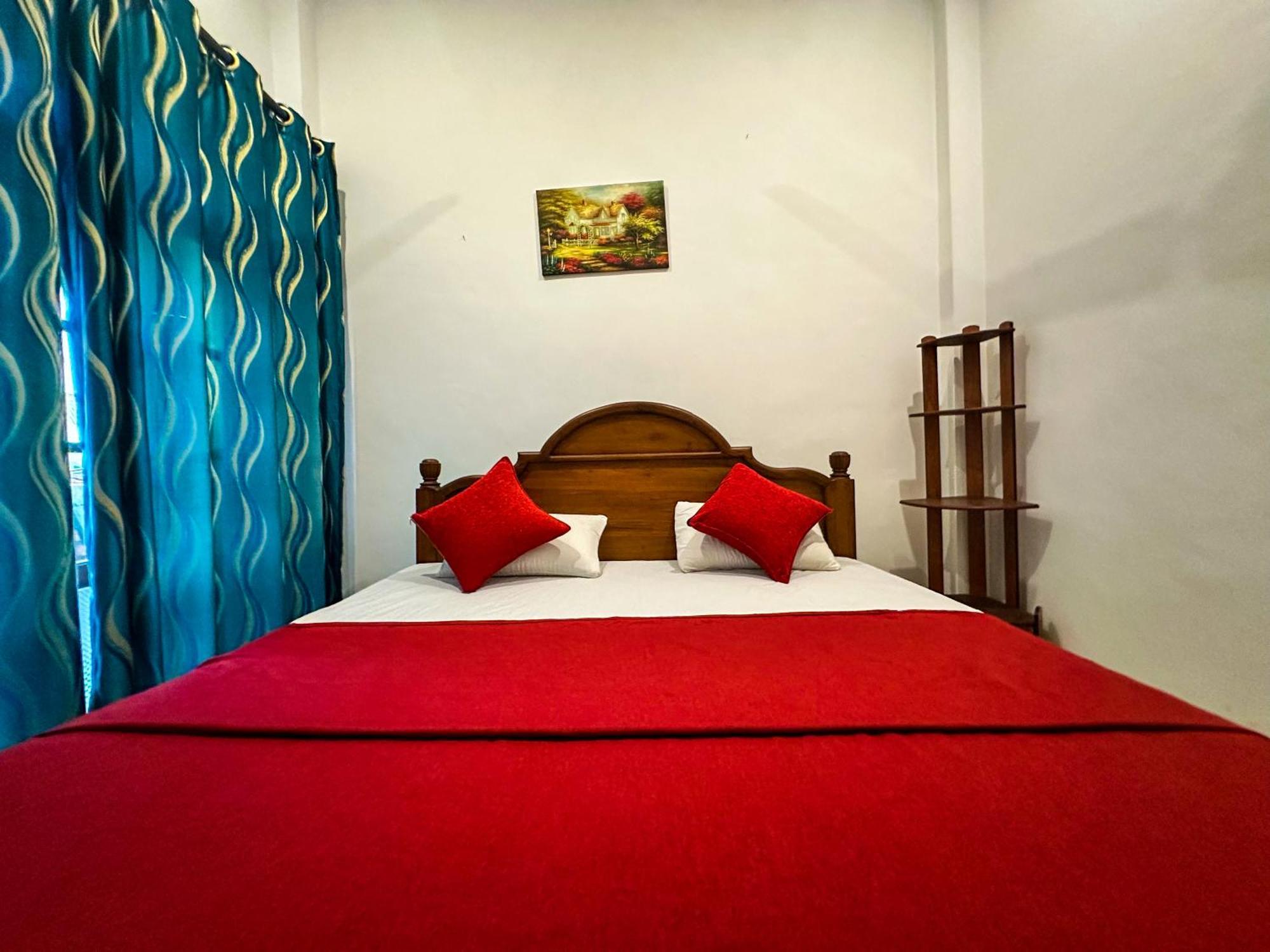 New Panda House Hotel Galle Szoba fotó